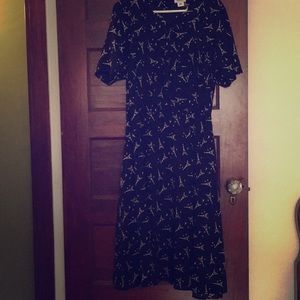 Unique Vintage Plus Size 1940s Effiel Tower Dress